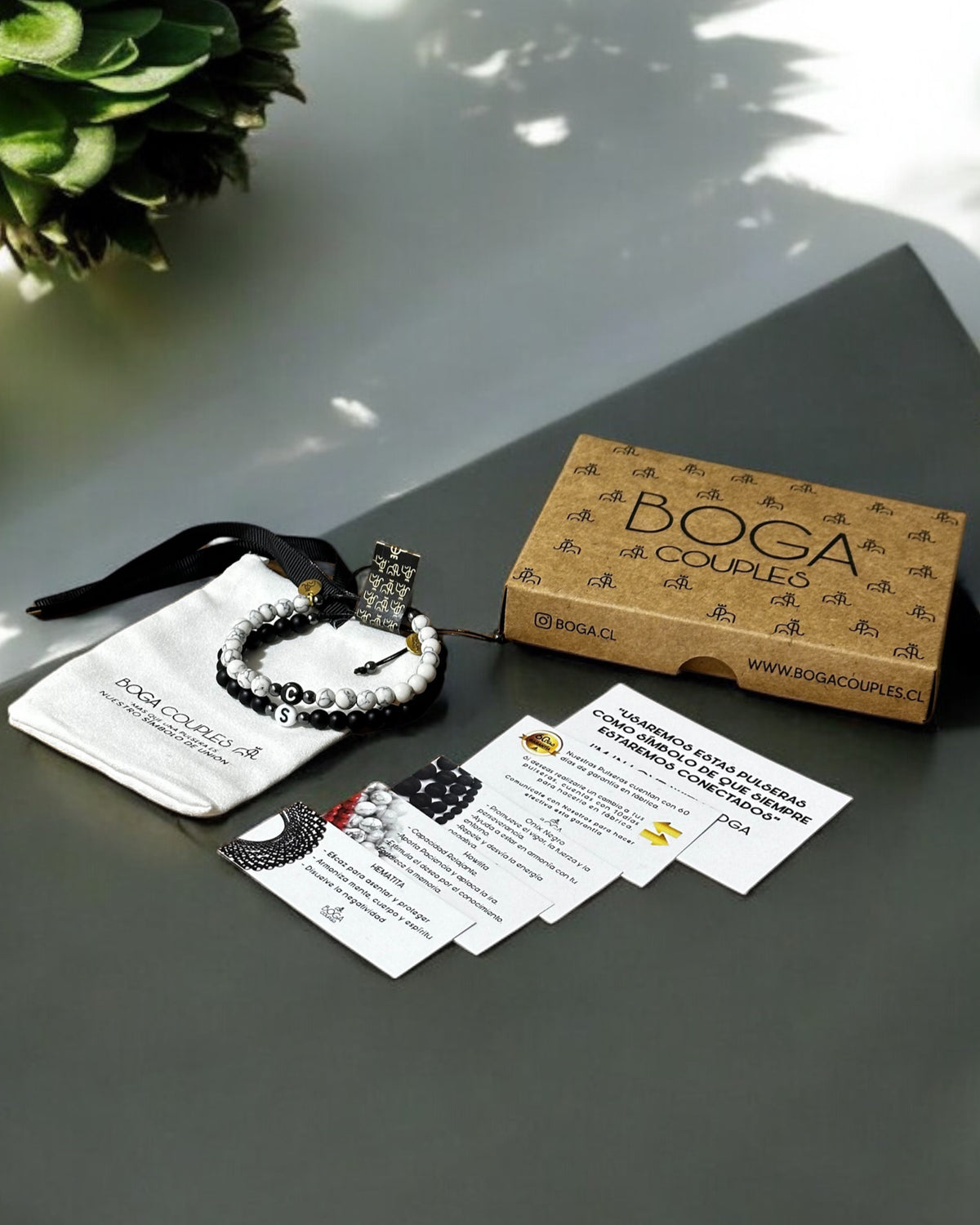 Pulseras de Distancia con iniciales.