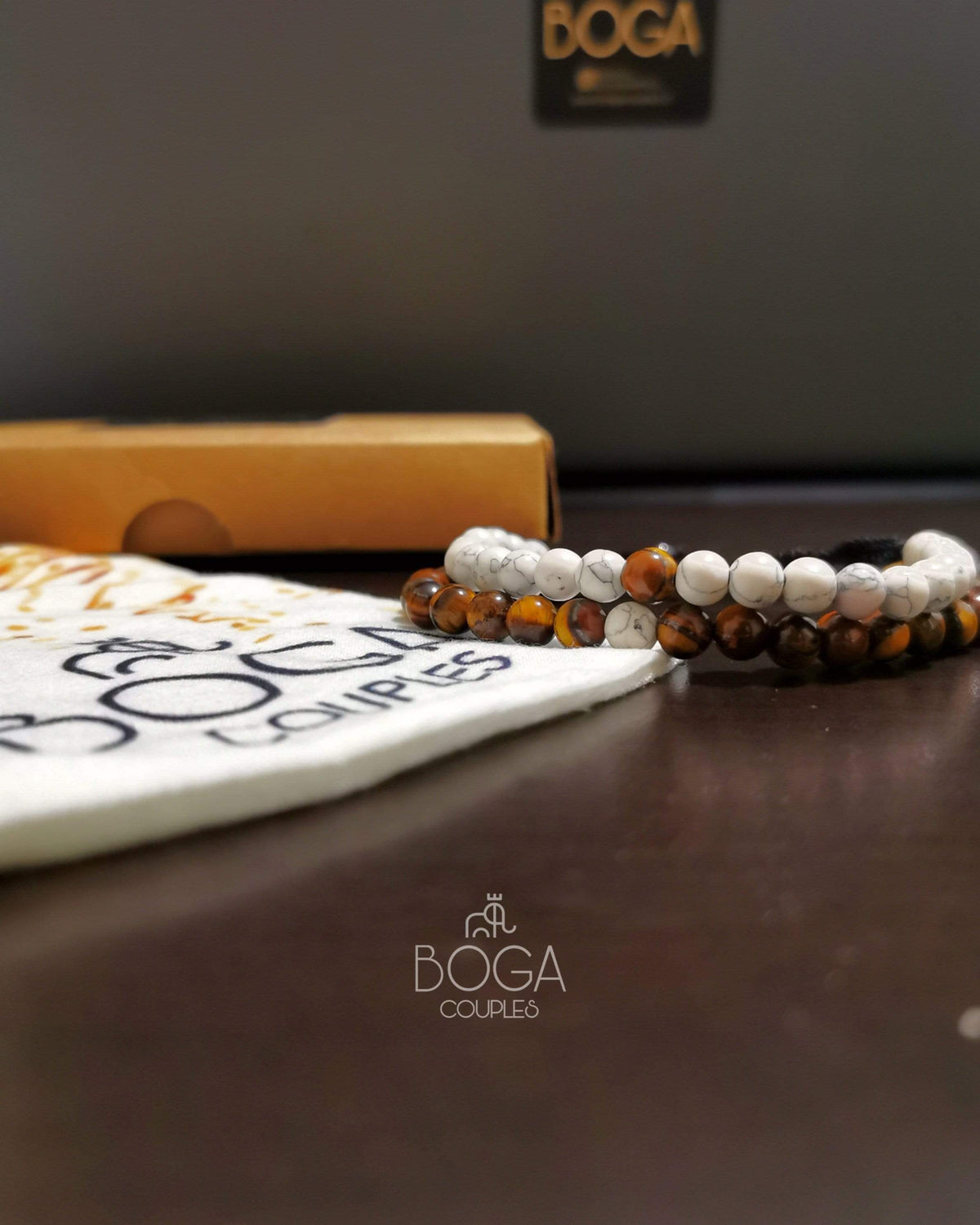 Pulseras de Distancia Mini Howlita y Ojo de Tigre