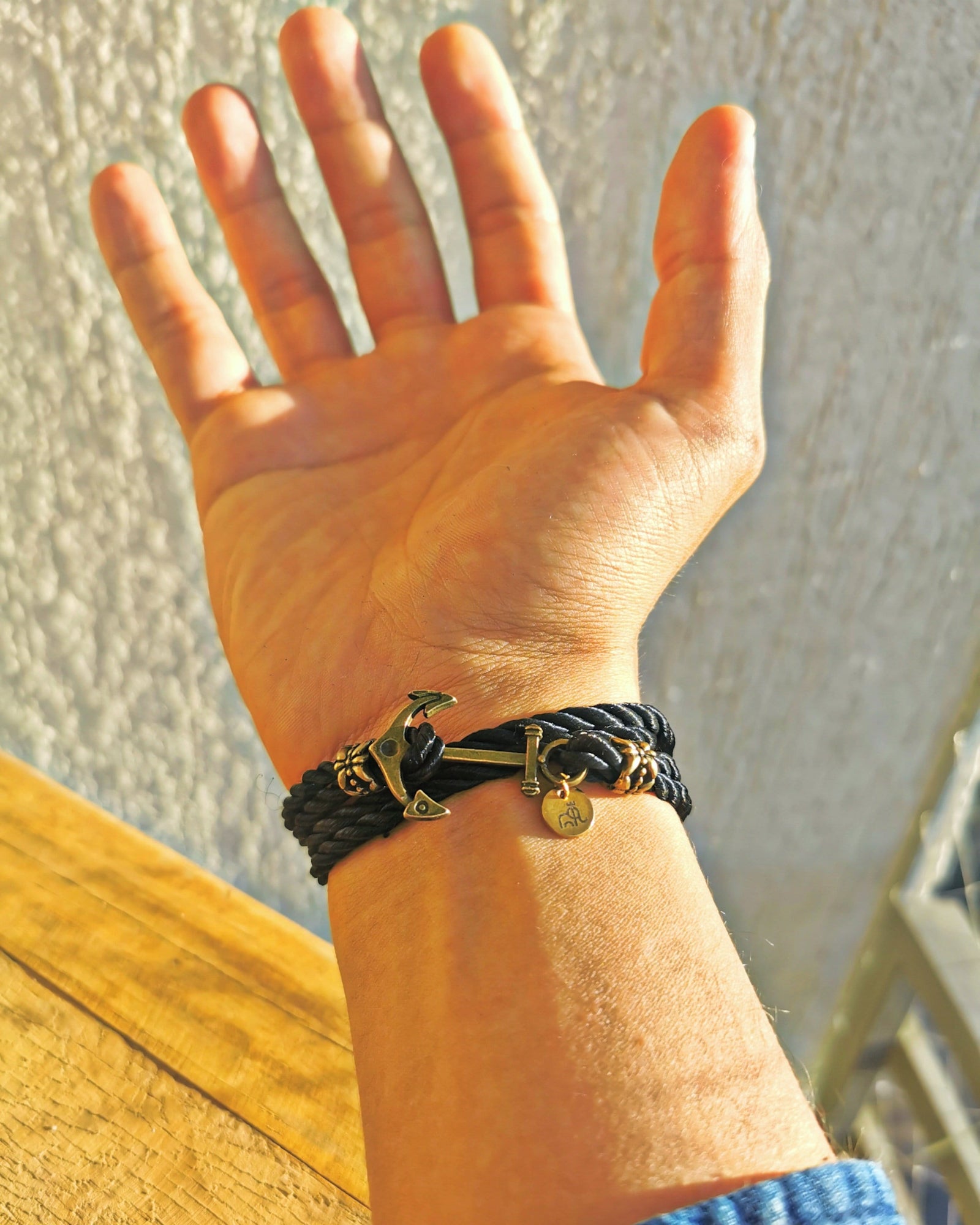 Pulsera de Ancla Dorado Envejecido